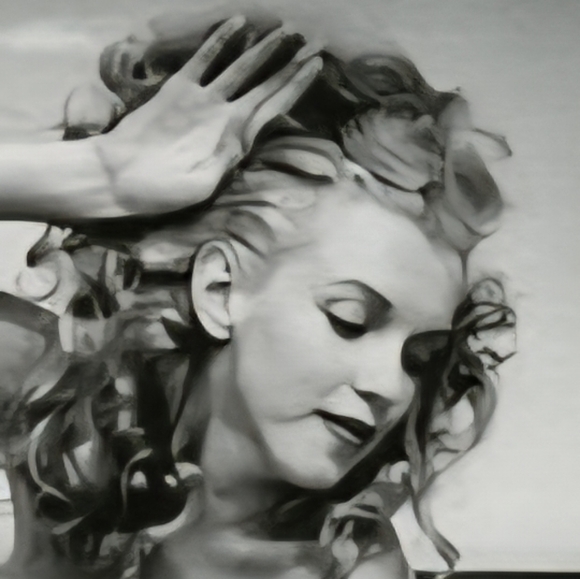 Meet your Posher, Eva - Picture 2 of 2